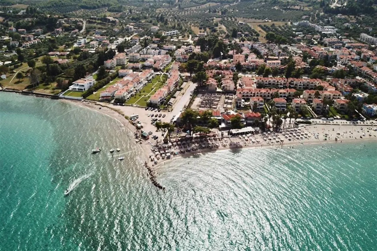 Brina House Pefkohori 3 Bedrooms 8 Guests
